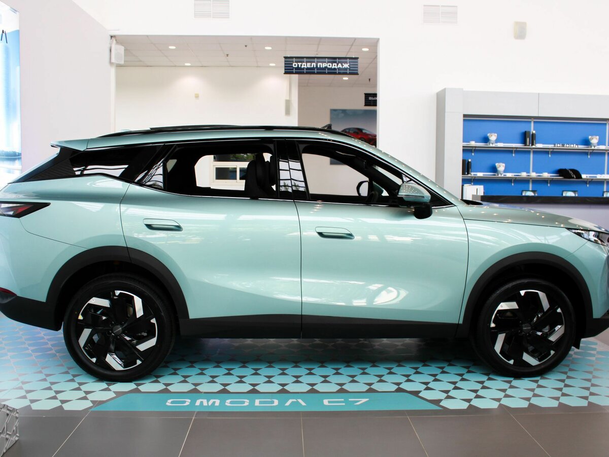 Omoda C7