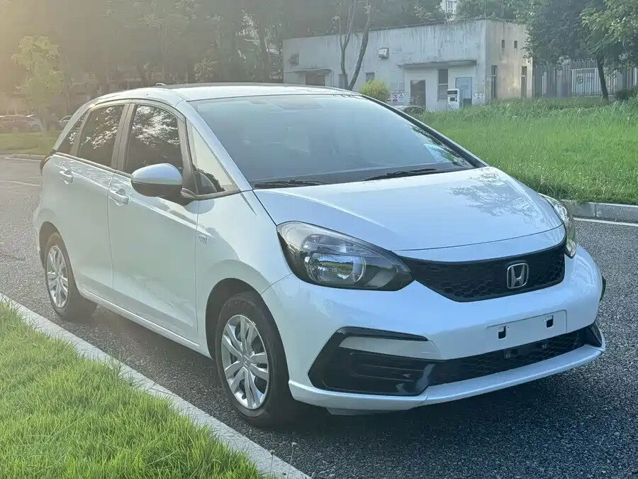Открыть фотографии: Honda Fit IV Рестайлинг