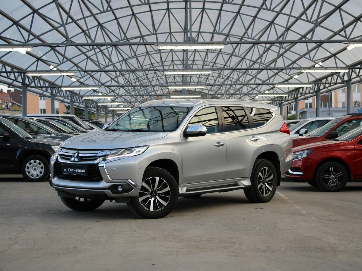 Открыть фотографии: Mitsubishi Pajero Sport III