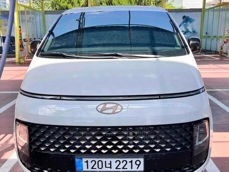 Hyundai Staria I