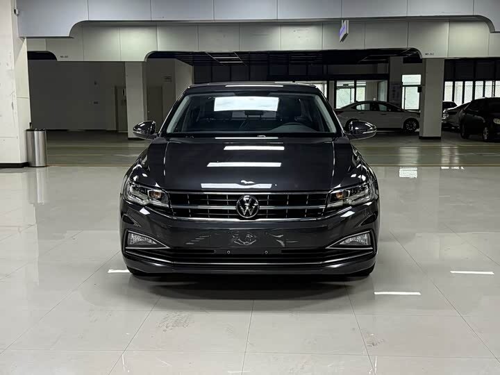 Открыть фотографии: Volkswagen Bora IV (China Market) Рестайлинг