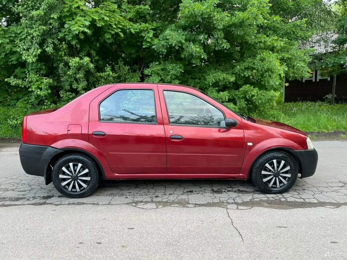 Открыть фотографии: Renault Logan I