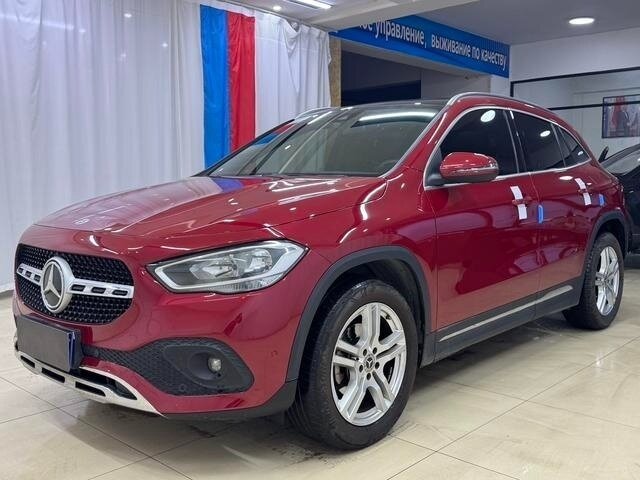 Mercedes-Benz GLA 180 II (H247)