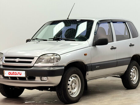 Chevrolet Niva I