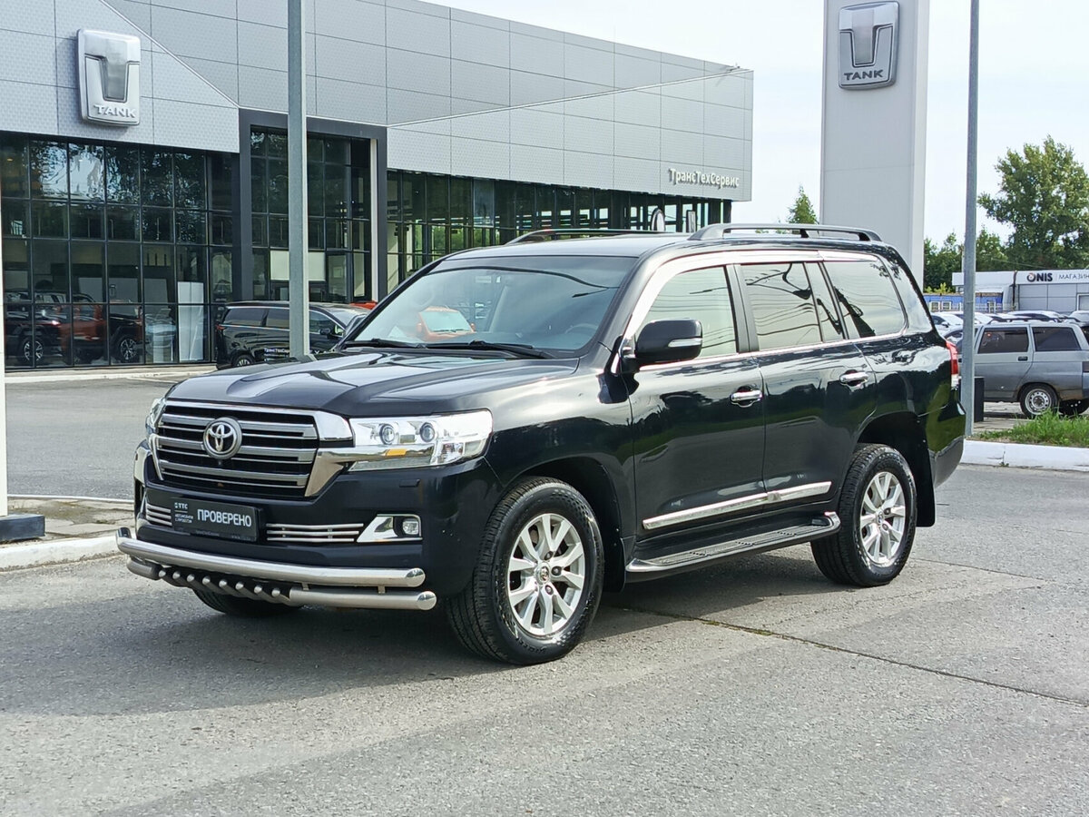 Открыть фотографии: Toyota Land Cruiser 200 Series Рестайлинг 2
