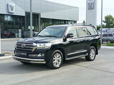 Toyota Land Cruiser 200 Series Рестайлинг 2