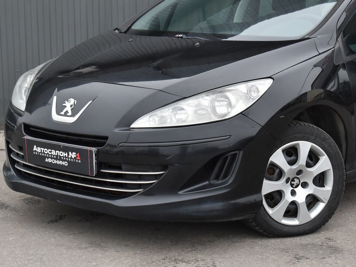 Peugeot 408 I