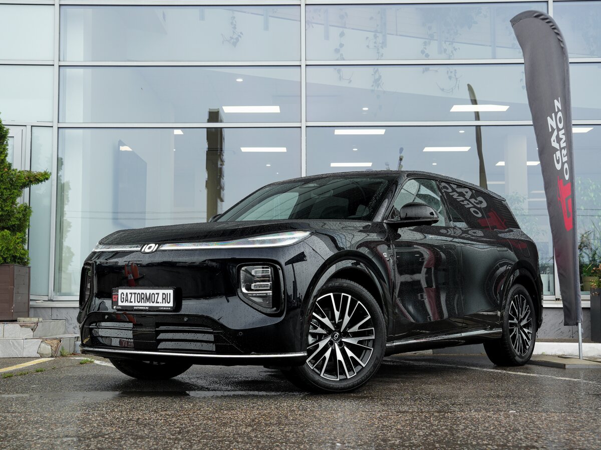 Открыть фотографии: Changan Qiyuan Q07