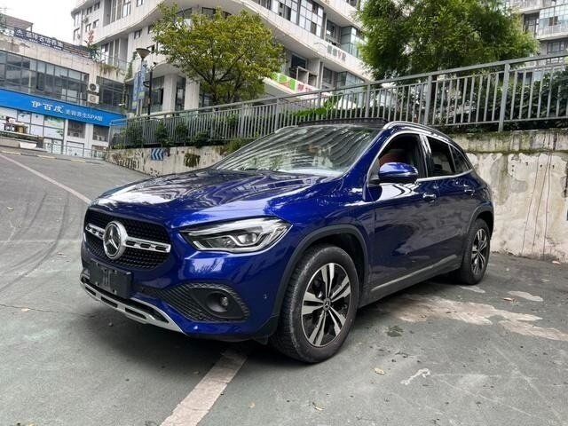Mercedes-Benz GLA 180 II (H247)
