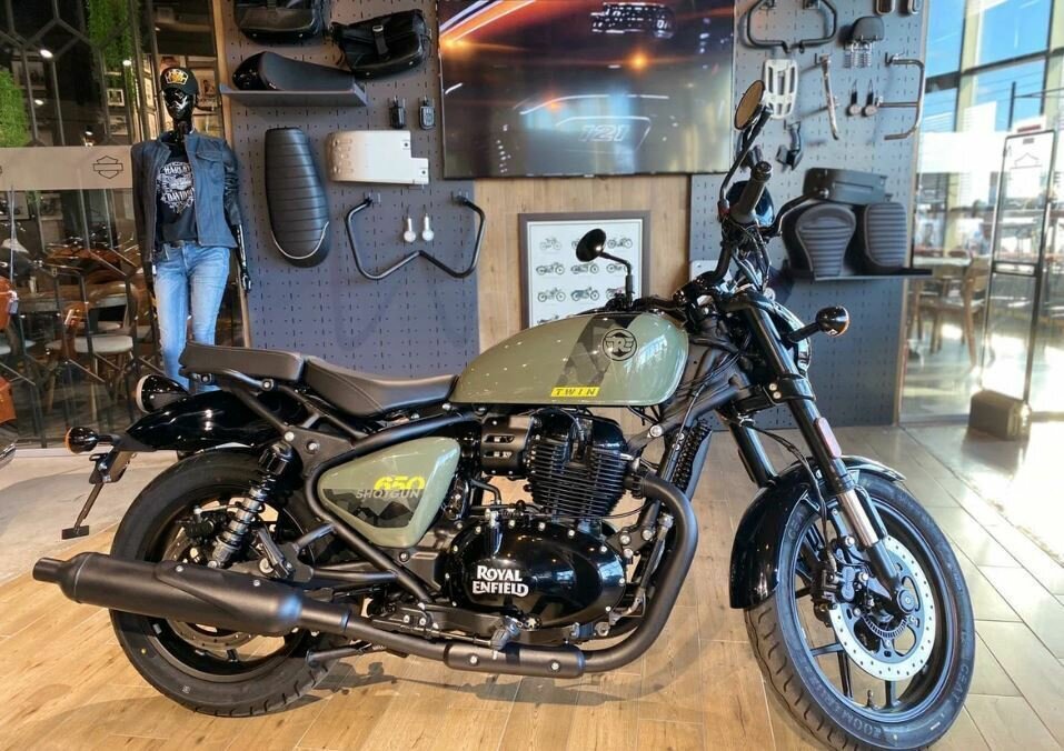Royal Enfield Shotgun