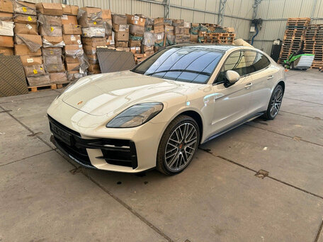 Porsche Panamera III