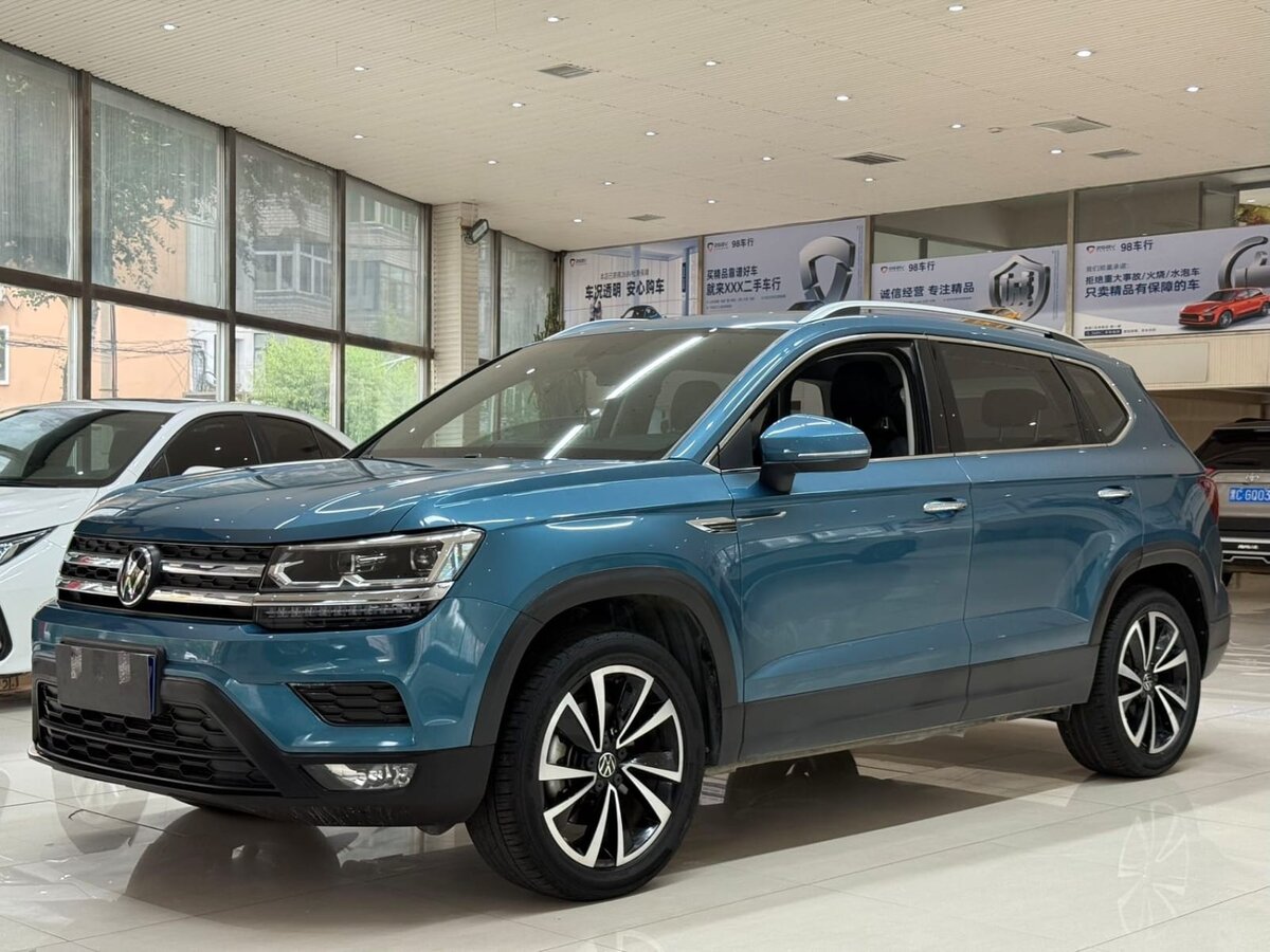 Volkswagen Tharu I