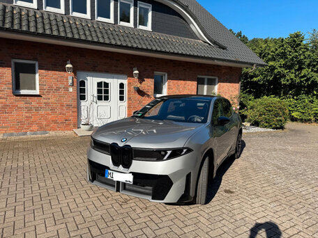 BMW iX3 II