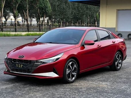 Hyundai Elantra VII (CN7)