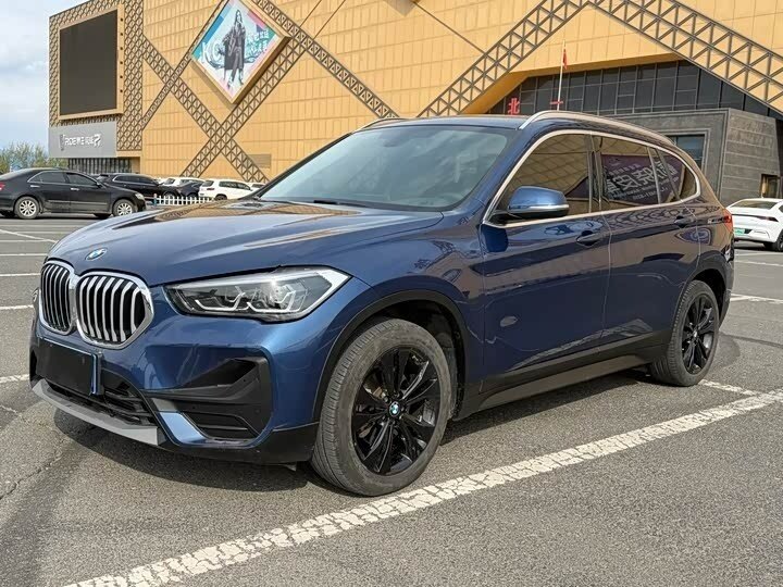 Открыть фотографии: BMW X1 II (F48) Рестайлинг
