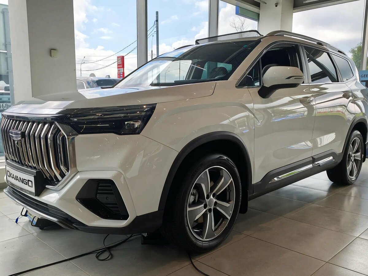 Открыть фотографии: Geely Okavango I Рестайлинг