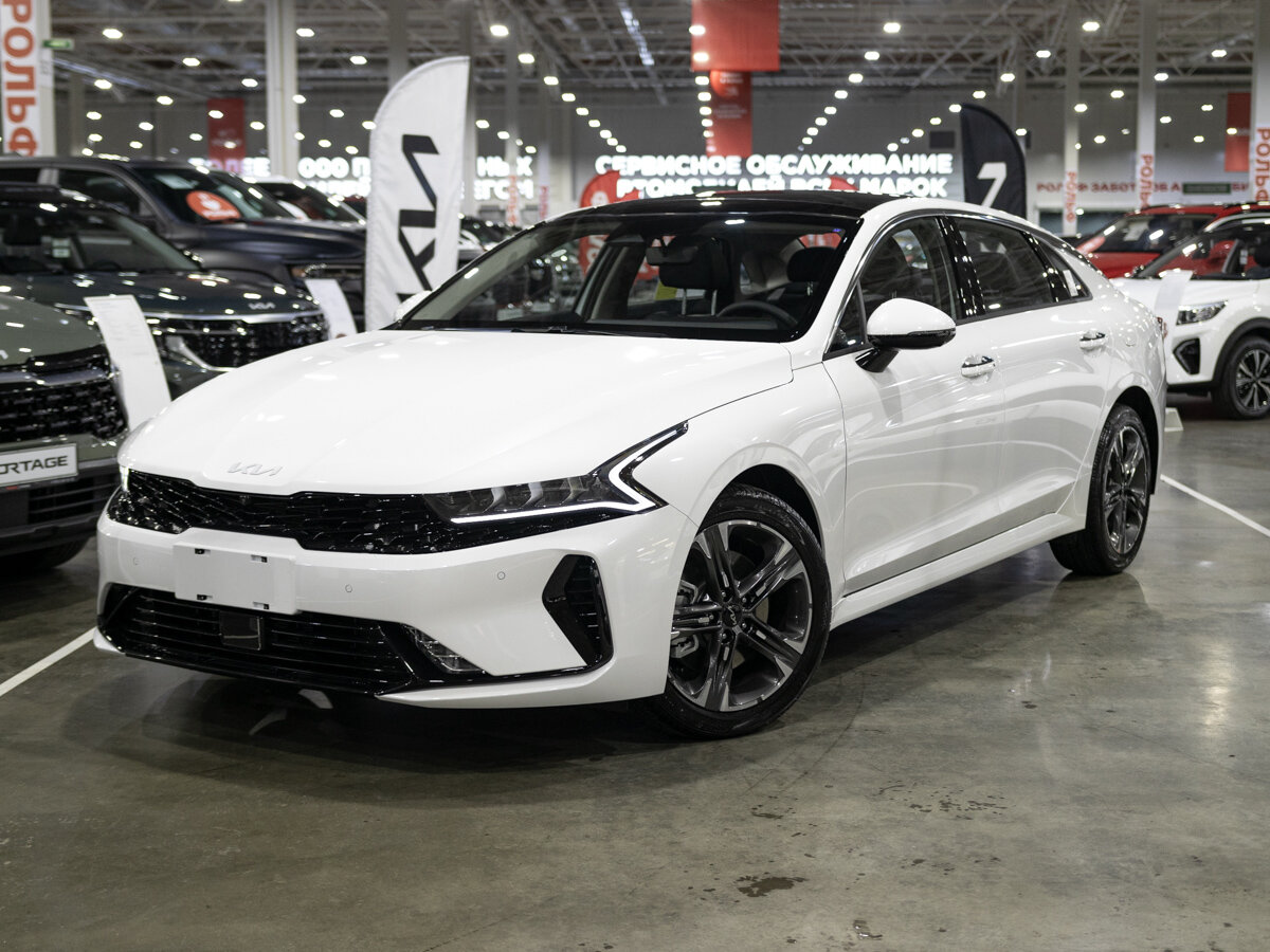 Kia K5 III