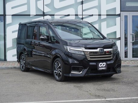 Honda Stepwgn V Рестайлинг