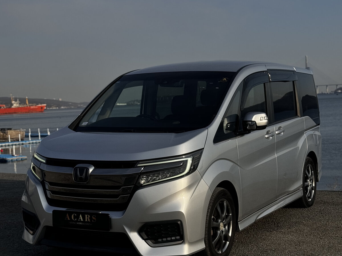 Открыть фотографии: Honda Stepwgn V Рестайлинг