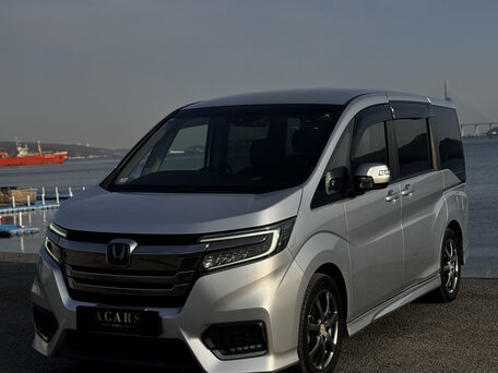 Honda Stepwgn V Рестайлинг